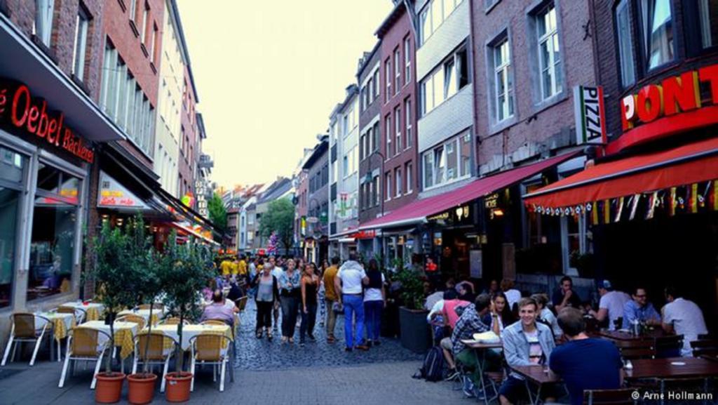 Hotel Platinium Aachen Bagian luar foto