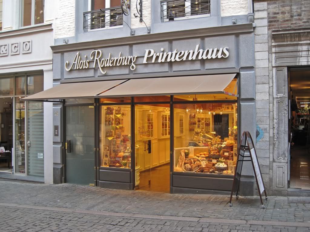 Hotel Platinium Aachen Bagian luar foto