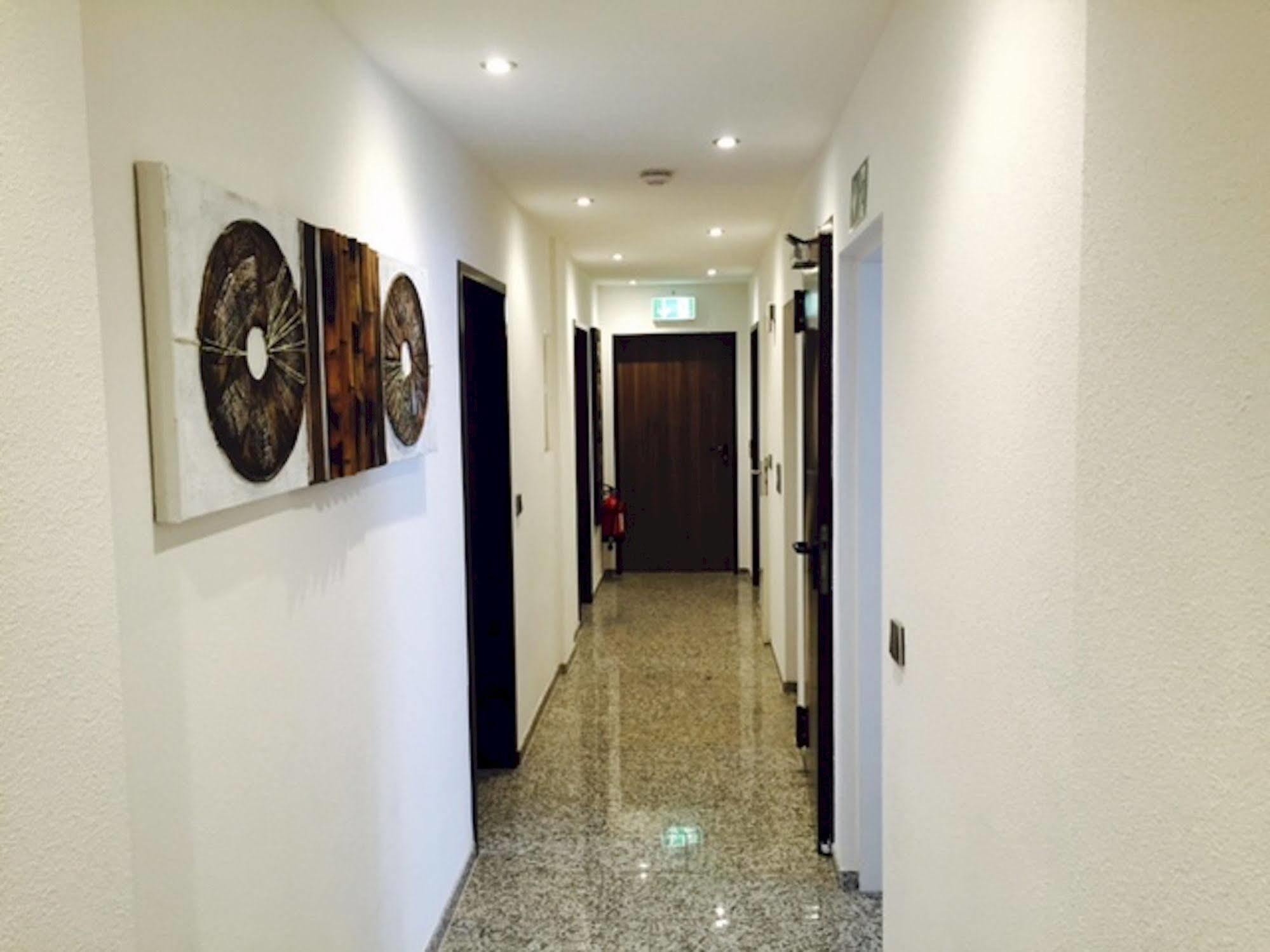 Hotel Platinium Aachen Bagian luar foto